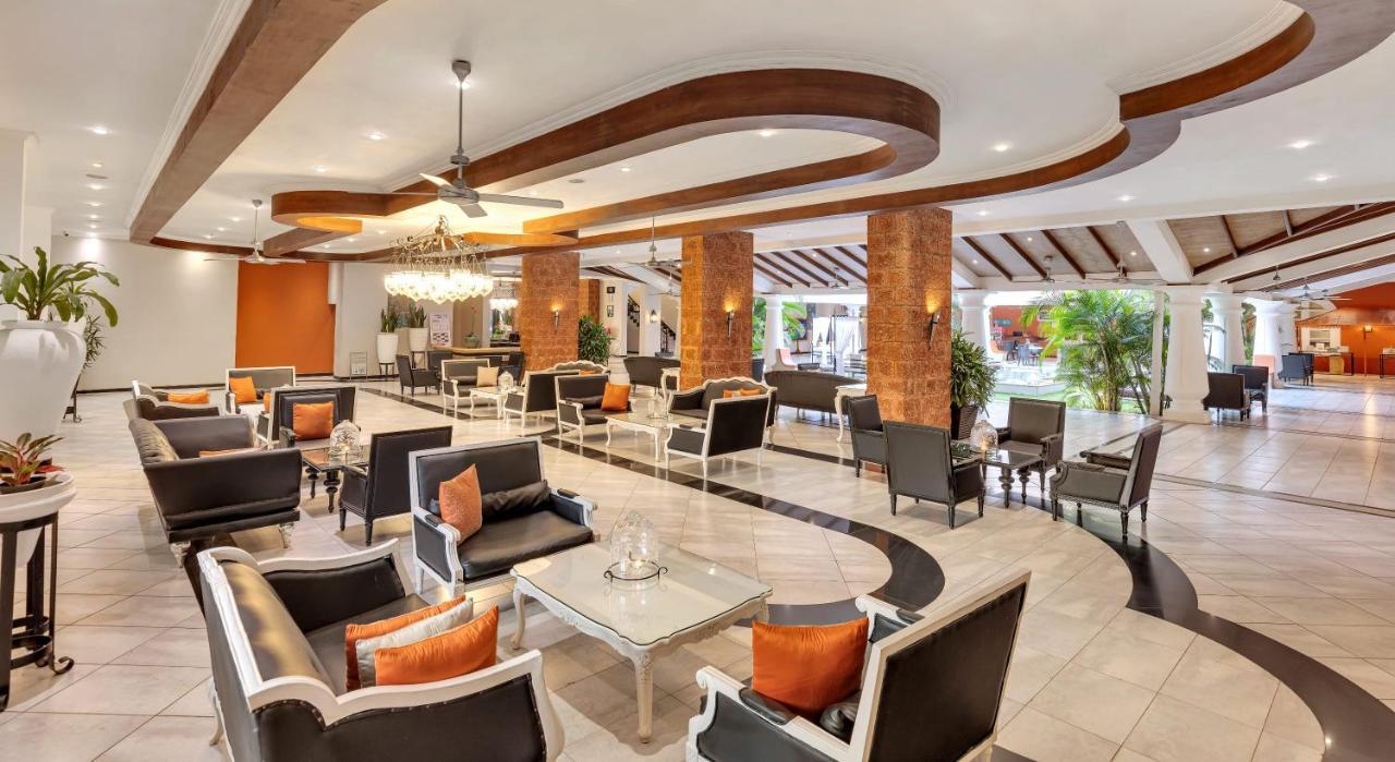Club Mahindra Emerald Palms, Goa Benaulim Bagian luar foto