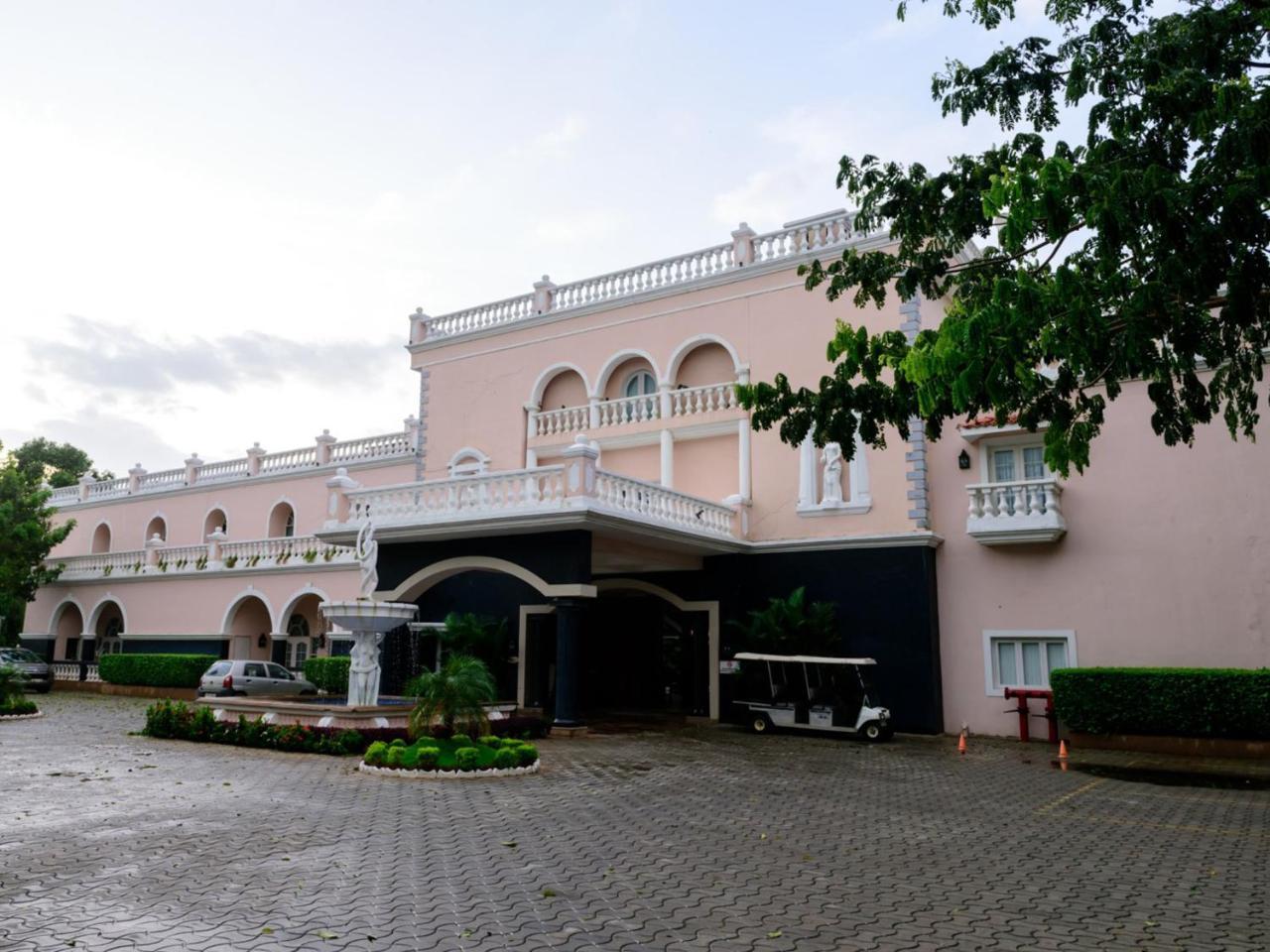 Club Mahindra Emerald Palms, Goa Benaulim Bagian luar foto