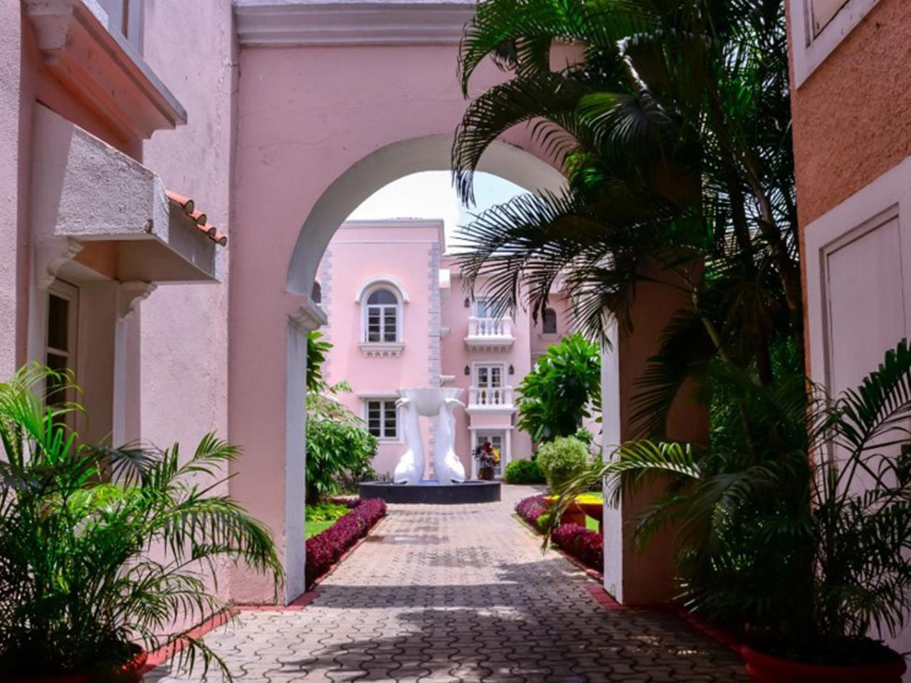 Club Mahindra Emerald Palms, Goa Benaulim Bagian luar foto