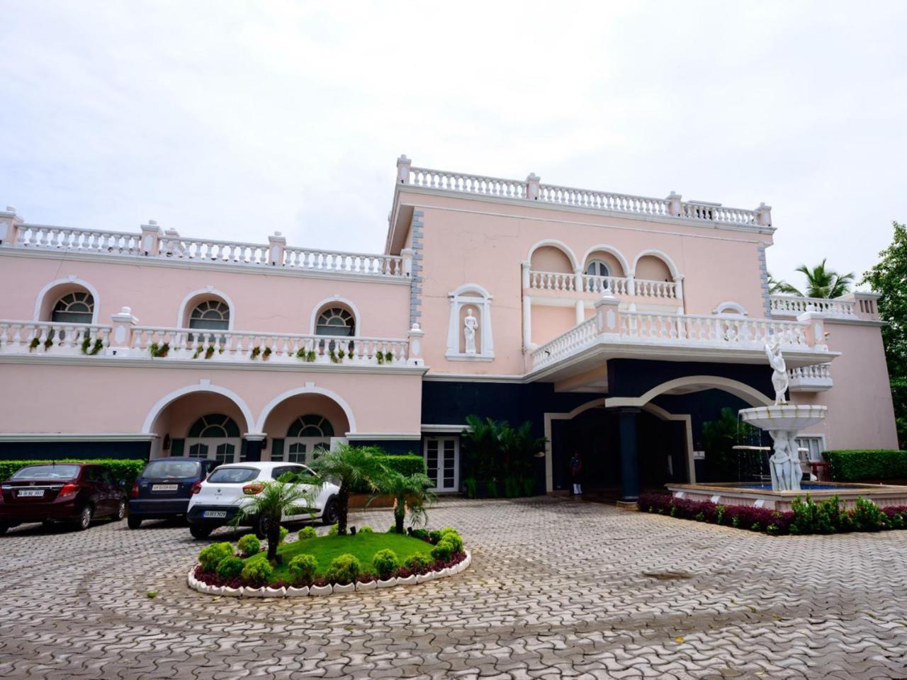 Club Mahindra Emerald Palms, Goa Benaulim Bagian luar foto